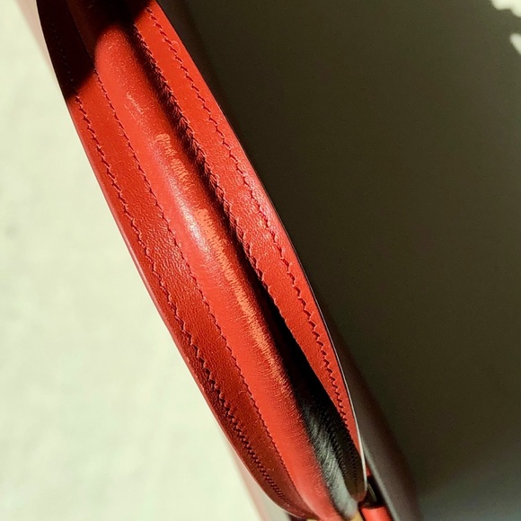 $3950 Mint CELINE Medium Clasp Bag in Red - Picture 9 of 10